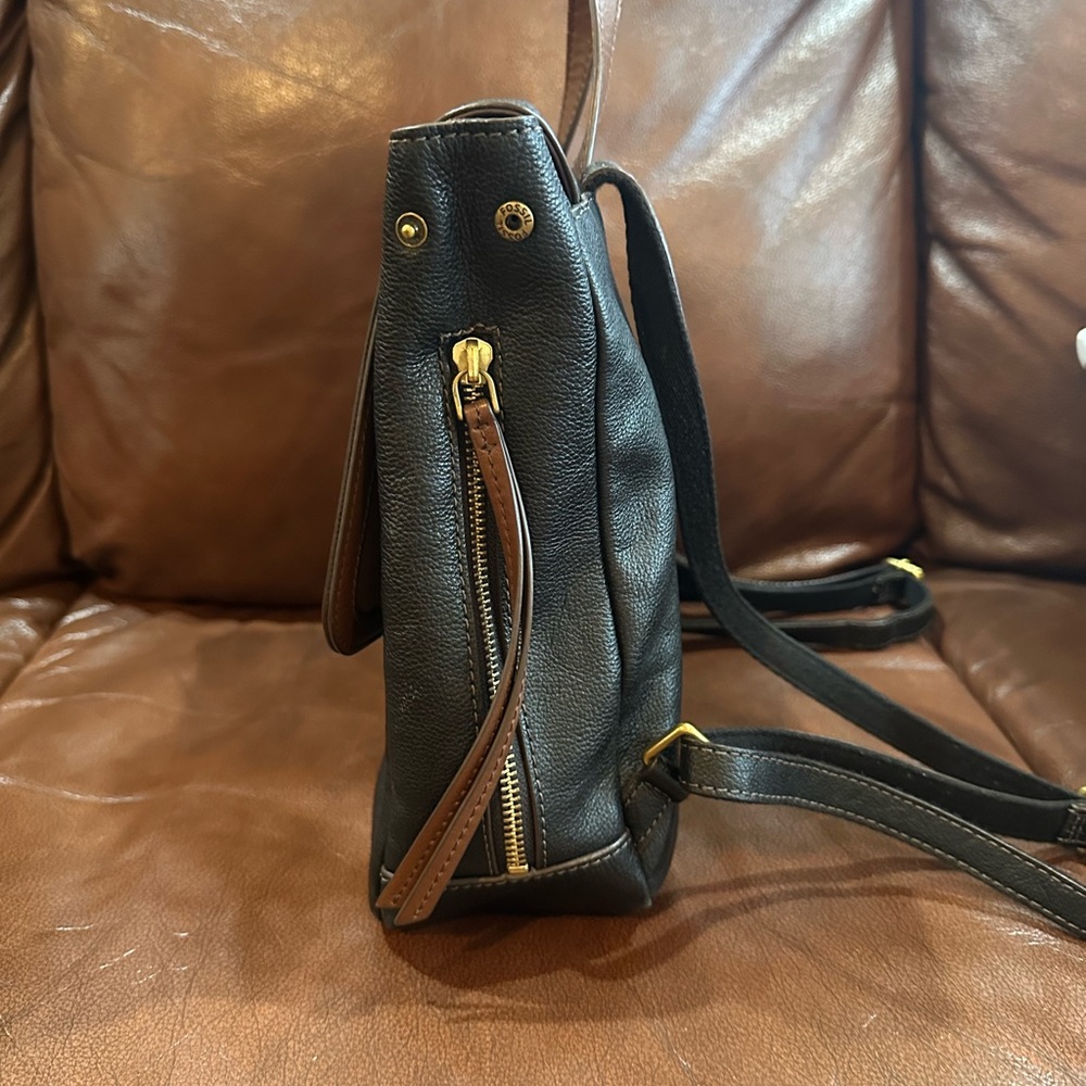 Black Backpack/Purse - Picture 4 of 12